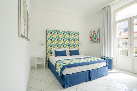Duomo Guest House - Stay in Sorrento, Sorrento, Италия