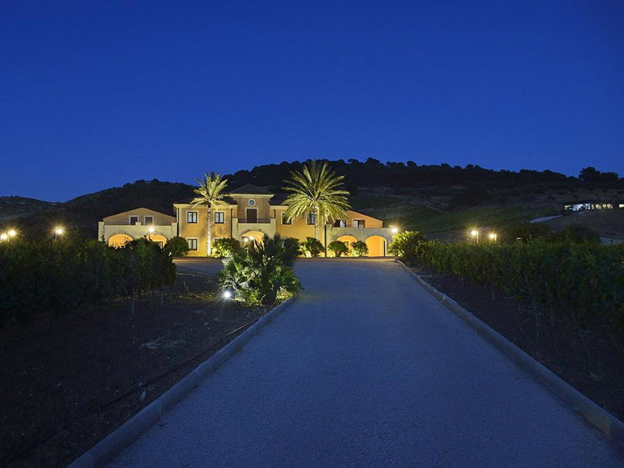 Baglio Caruana Cantina & Relais, Montallegro, Italia