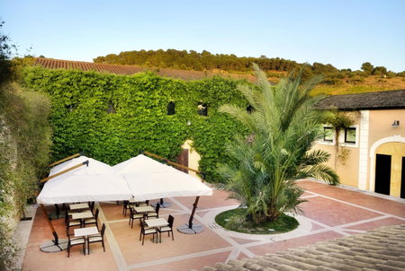 Baglio Caruana Cantina & Relais, Montallegro, Italia