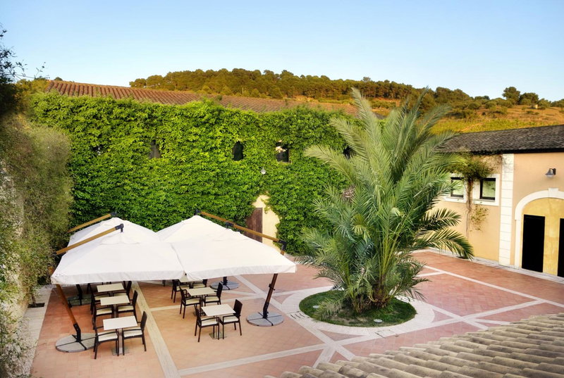 Baglio Caruana Cantina & Relais, Montallegro, Italia