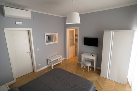 Room 56, Bari, Италия