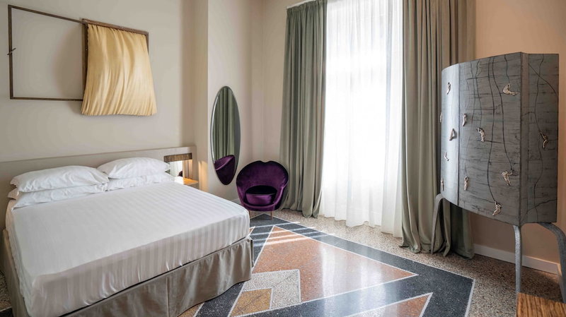 Atelier Inès B&B Home Gallery, Naples, Италия