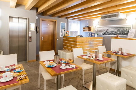Hotel All'Arco, Trieste, Italia