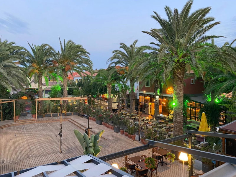 Alaçatı Aura Plus, Alacati, Турция