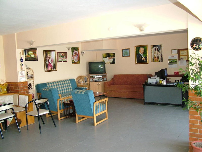 Gultepe Apartments, Kusadası, Turquía