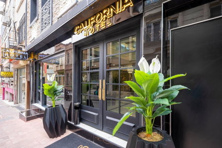 Hotel California, Istanbul, Turquía