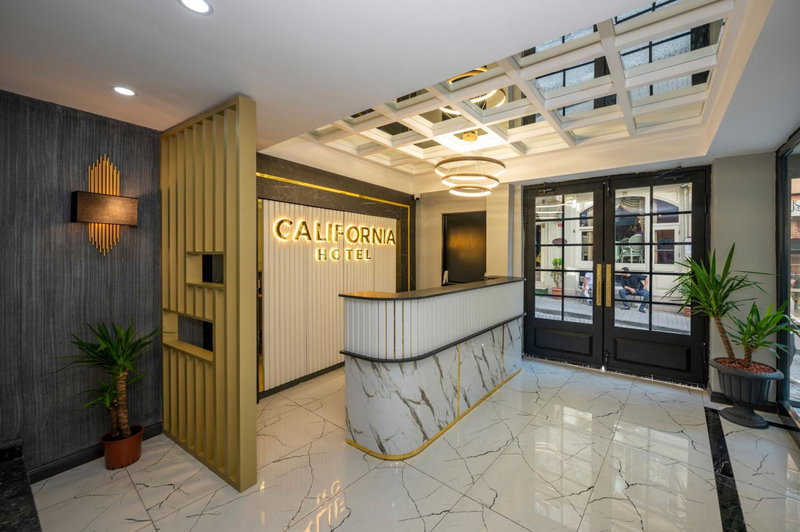 Hotel California, Istanbul, Turquía