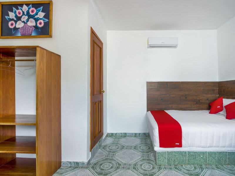 OYO Hotel Palma Real, Francisco Uh May, Mexico