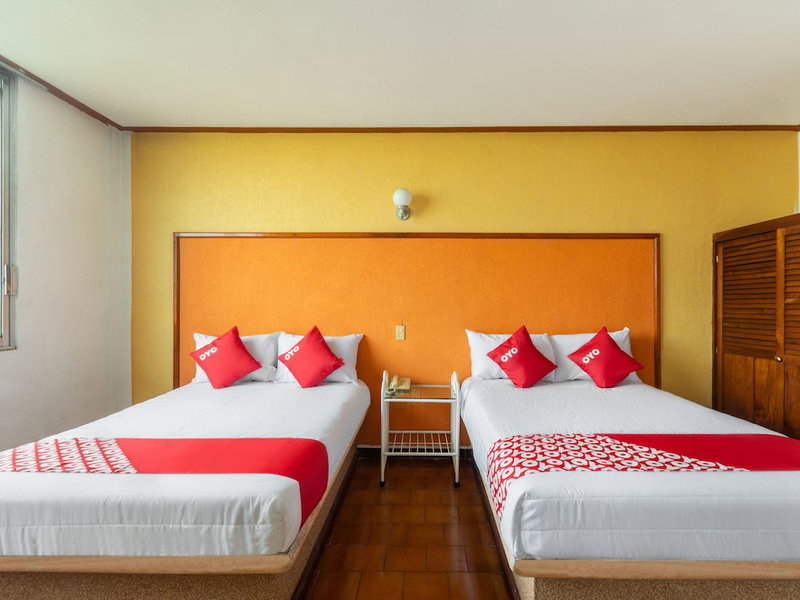 OYO Hotel Casa Blanca, Martínez de la Torre, Mexico