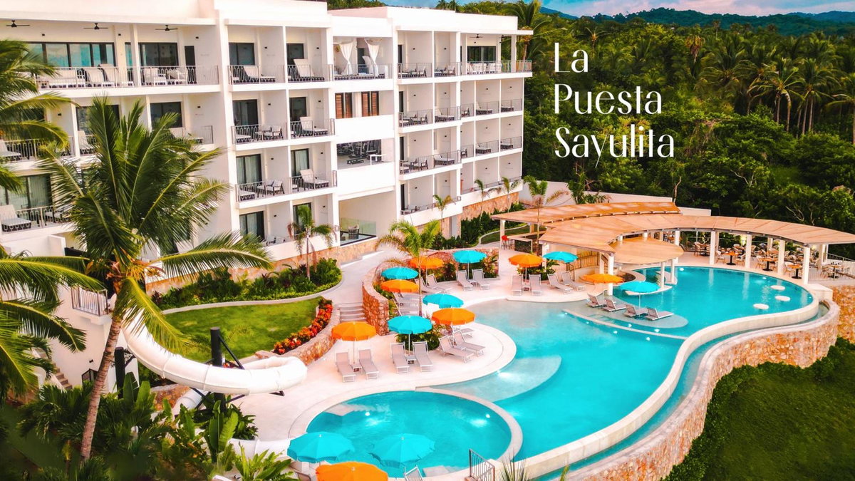 La Puesta Sayulita, México