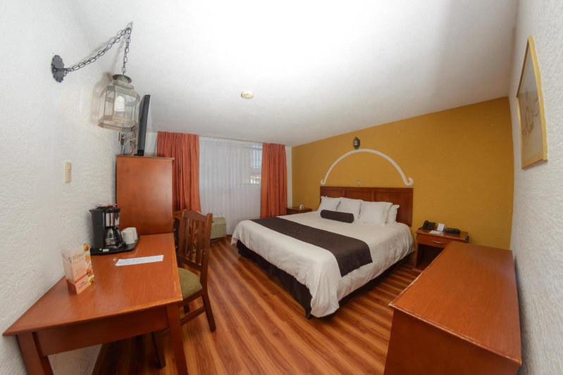 Howard Johnson by Wyndham Morelia Calle Real, Morelia, Мексика