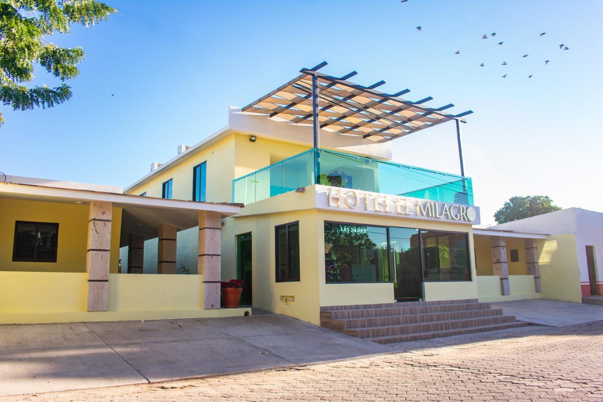 Hotel · Hotel EL MILAGRO, El Fuerte