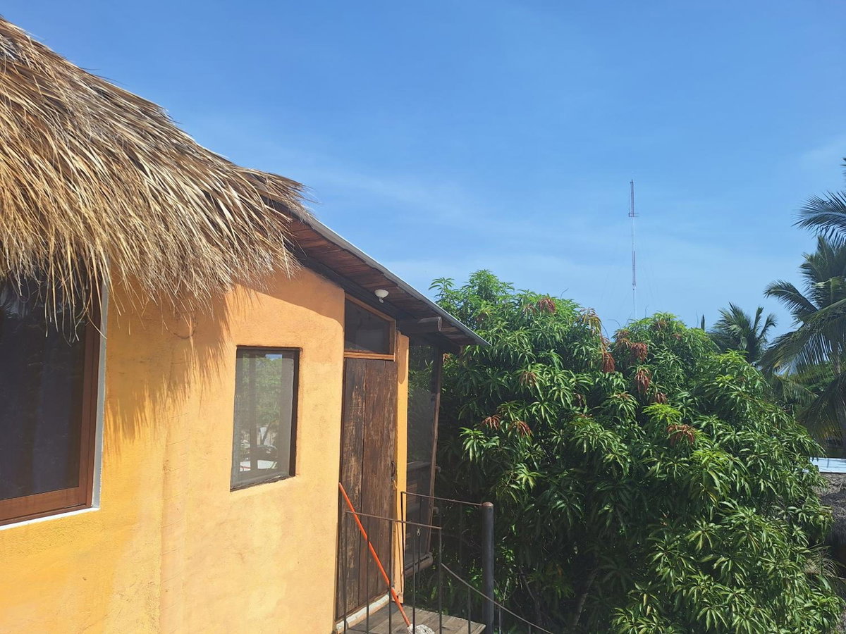 Отель · Tower Bridge Hostel, Puerto Escondido