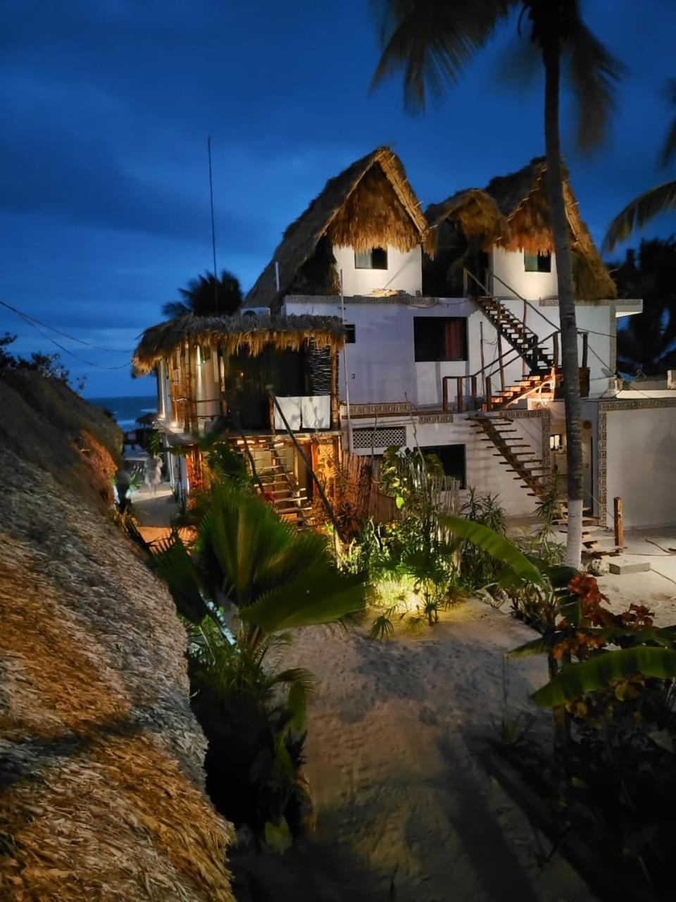 Casa Mate BeachFront Cabañas El Cuyo, Mexique