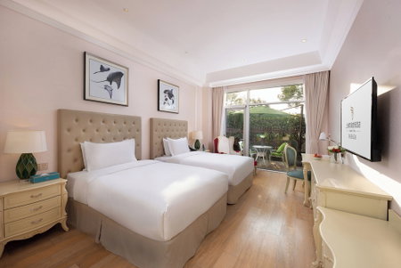 NARADA RESORT SHANGHAI HOTEL Disney Store, Shanghai, Китай