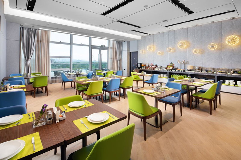 Hampton By Hilton Shenzhen Futian Mangrove Park Apartments, Shenzhen, China