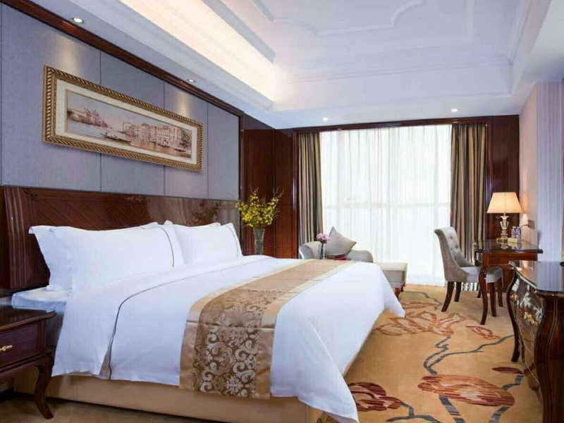 Vienna Hotel Foshan Lecong Centre, Shunde, China