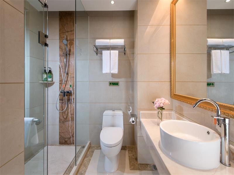 Vienna Hotel Foshan Lecong Centre, Shunde, China