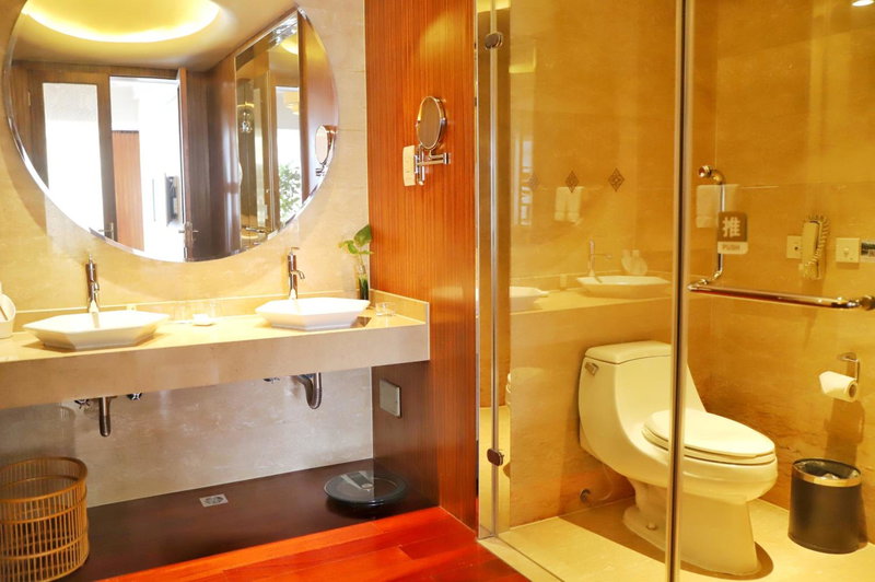 Jinling Riverside Hotel, Nanjing, China