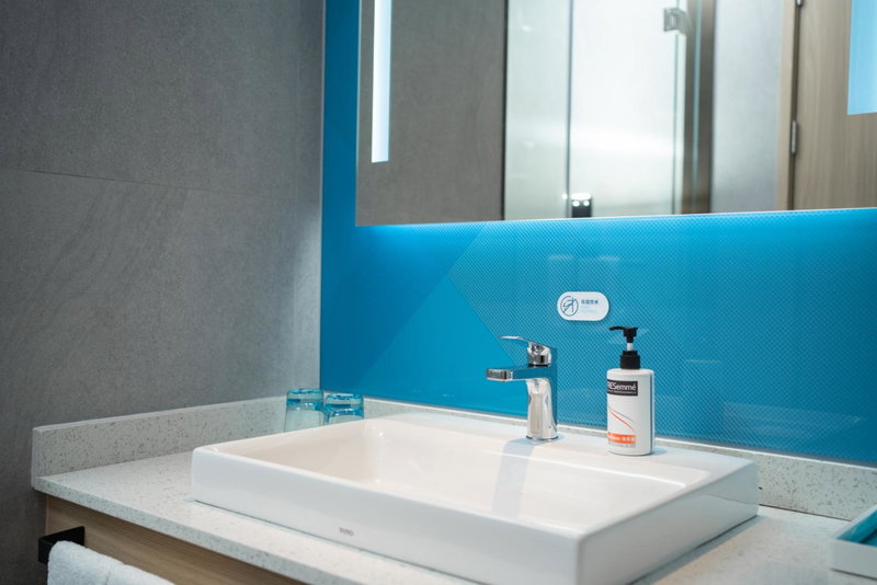 Holiday Inn Express Jiangmen Yinhu Bay by IHG, Jiangmen, China