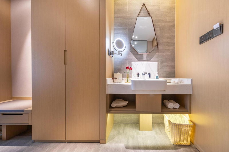 Atour Hotel Ningbo Sanjiangkou Bund Book City, Ningbo, China