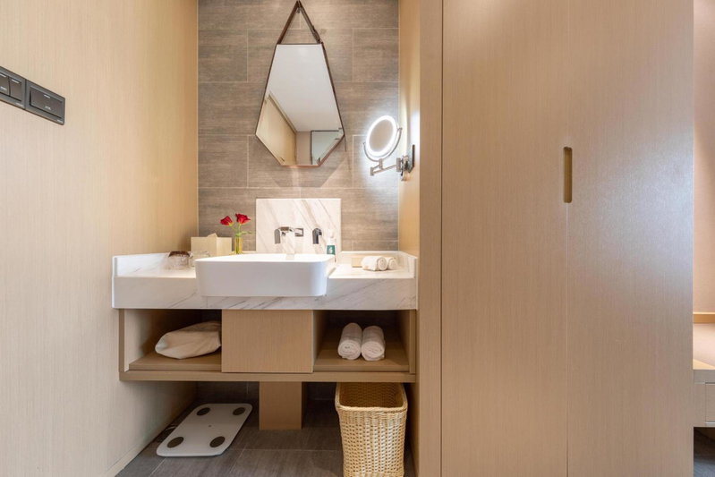 Atour Hotel Ningbo Sanjiangkou Bund Book City, Ningbo, China