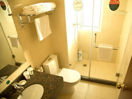 GreenTree Inn Shandong Qingdao Wuyishan Road Jiashike Shopping center Business Hotel, Qingdao, Китай