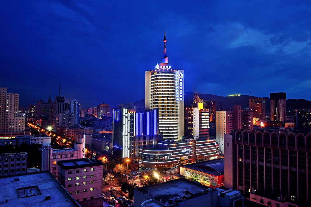 Hotel · Luxemon Xinjiang Hongfu Hotel, Urumqi