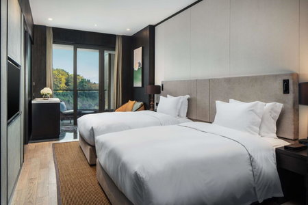 Hilton Ningbo Dongqian Lake, Ningbo, China
