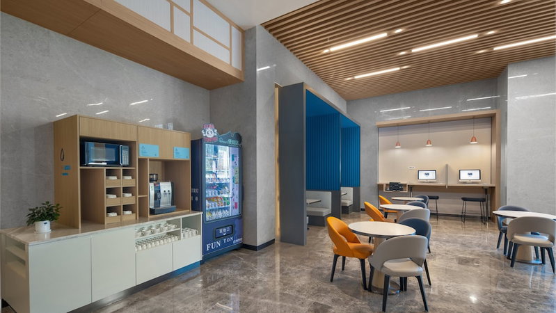 Holiday Inn Express Beijing Yizhuang Tongminghu by IHG, Beijing, China