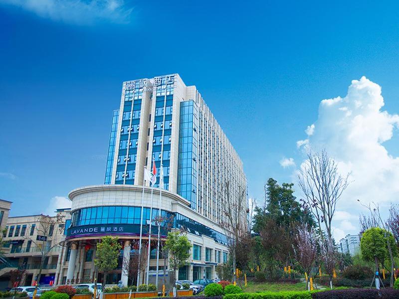 Lavande Hotel Mianyang Santai North Passenger Transport Center Binjiang Park, Tongchuan, China