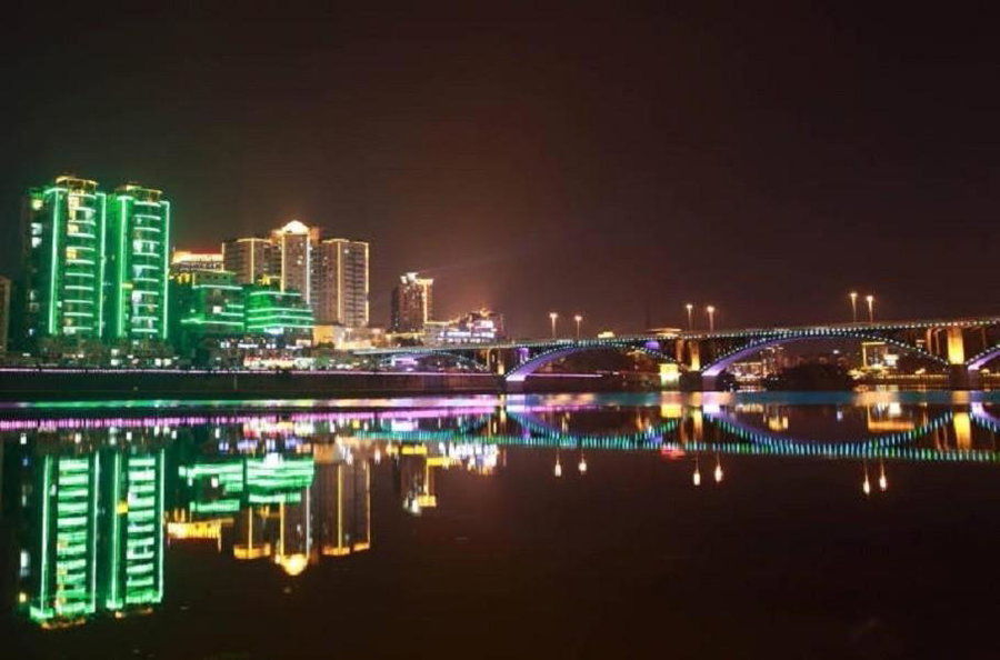Lavande Hotel Neijiang High-speed Railway Station Peace Plaza, Neijiang, China