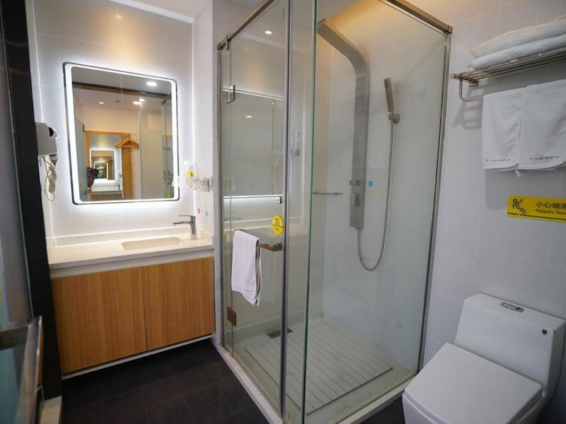 7Days Inn Xuzhou Peixian Middle Hancheng Road Branch, Pei, China