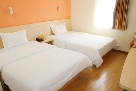 7Days Inn Xichang Hangtian Avenue Jixiang Road, Xichang, China