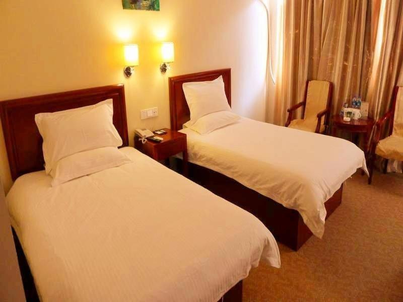 GreenTree Inn GanSu LanZhou Railway Station DingXi Road Express Hotel, Lanzhou, China