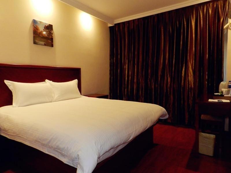 GreenTree Inn GanSu LanZhou Railway Station DingXi Road Express Hotel, Lanzhou, China