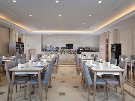 Vienna Hotel (East Plaza of WuHan High-Speed Railway Station), Wuhan, Китай