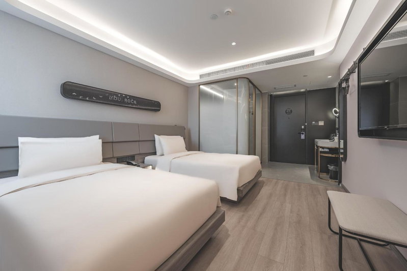 Atour Light Hotel Nantong Drum Plaza South Street, Nantong, Китай