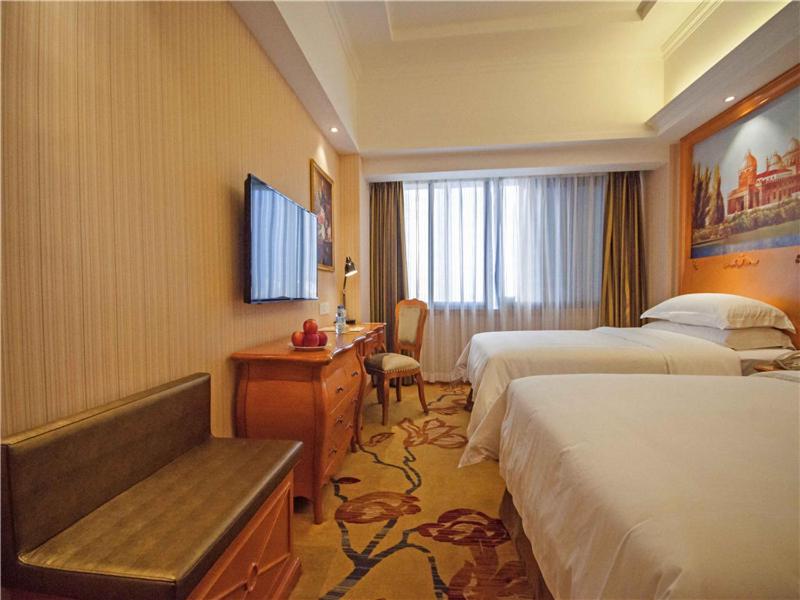 Vienna Hotel Yulin Jincheng Zhenlin, Yulin, China