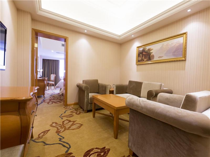 Vienna Hotel Yulin Jincheng Zhenlin, Yulin, China