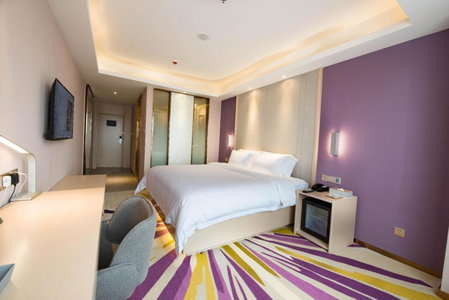 Lavande Hotel Luzhou BBQ new World, Luzhou, China