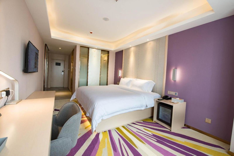 Lavande Hotel Luzhou BBQ new World, Luzhou, China