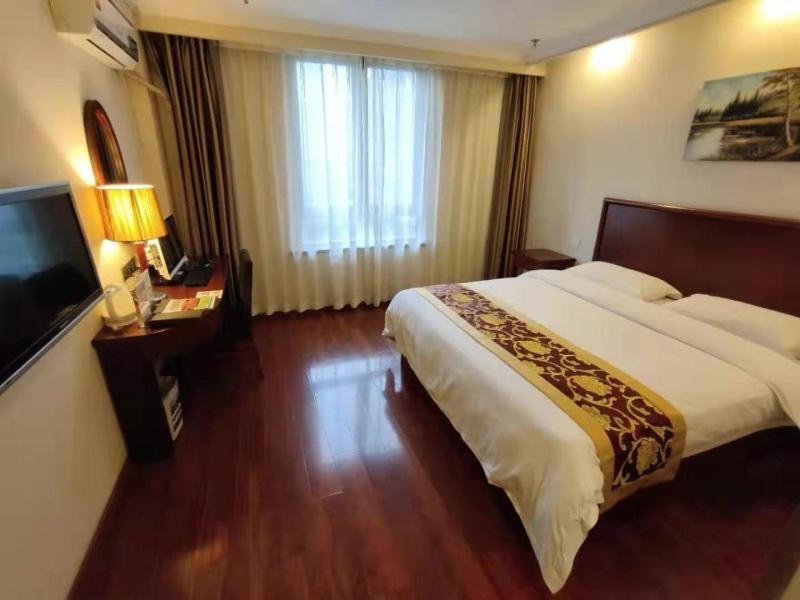GreenTree Inn Shanghai Jiading Dazhong International Auto City Business Hotel, Jiading, China