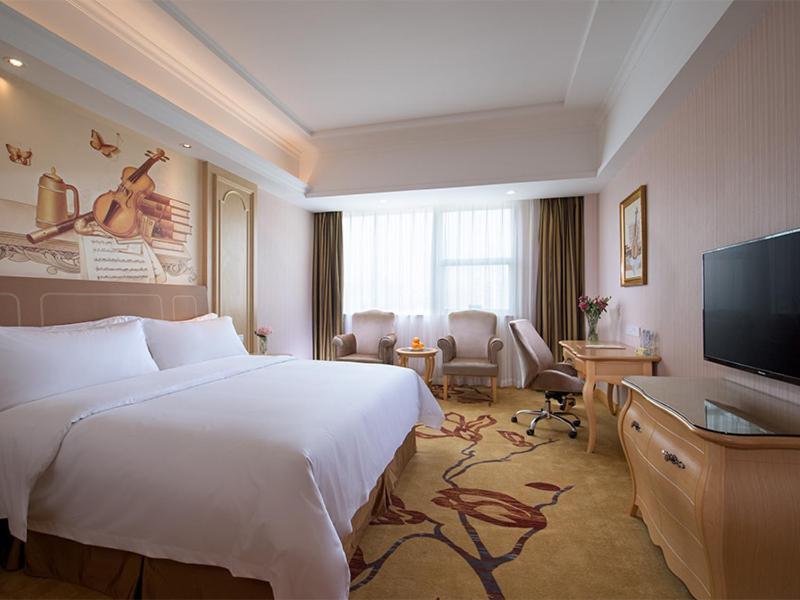 Vienna Hotel Shenzhen North Science And Technology Park, Shenzhen, China