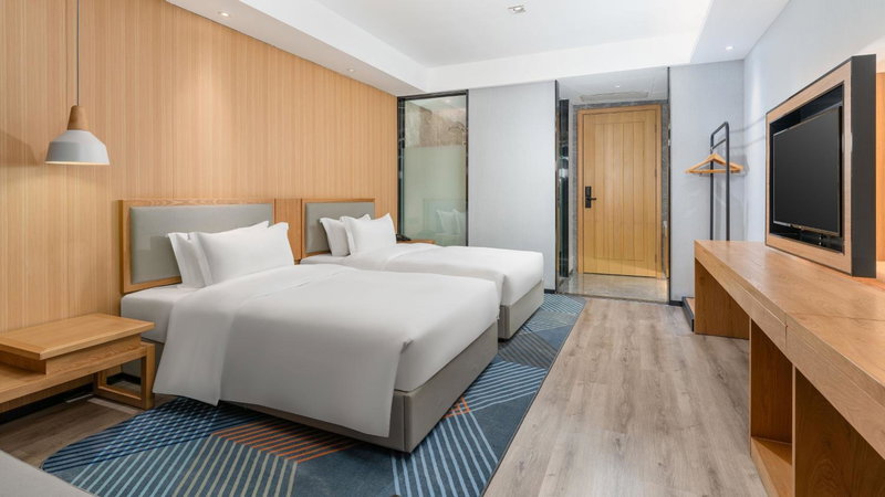 Holiday Inn Express Huangshi Cihu Lake by IHG, Huangshi, Китай