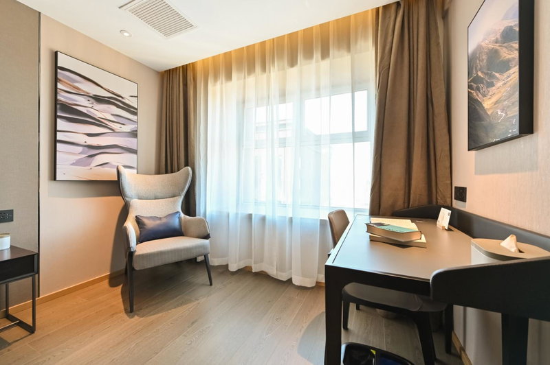 Atour Hotel Shenyang Nanta Wenhua Road, Shenyang, China