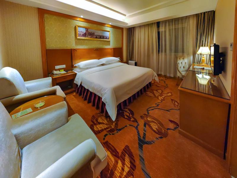 Vienna Hotel Shenzhen Henggang Cuihu Shangzhuang, China