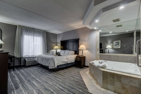 Hampton Inn & Suites by Hilton Brantford, Brantford, Canada