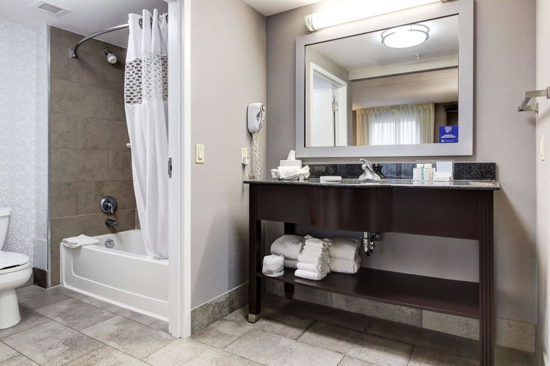 Hampton Inn & Suites by Hilton Brantford, Brantford, Canada