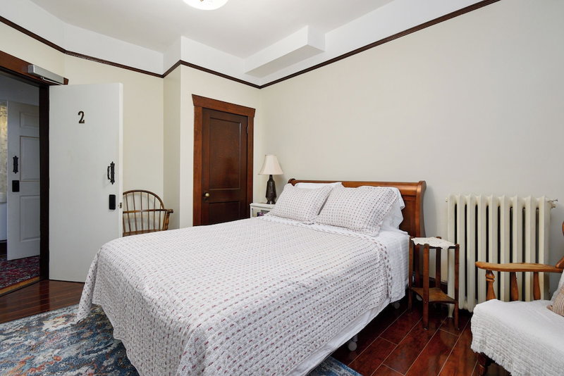 Royal Hotel Sydney, Sydney, Canada